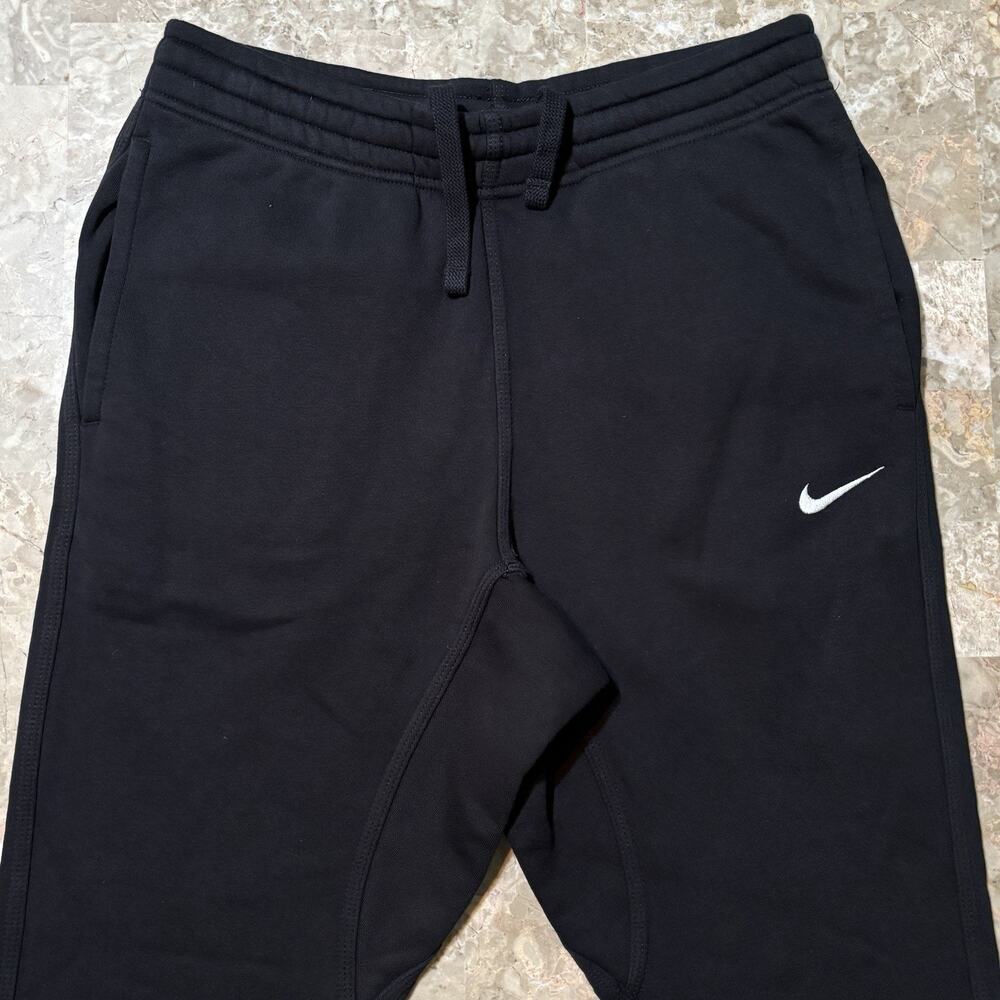 Nike Sweatpants Mens Medium Black Joggers Club Fleece Essentials Gym 826431